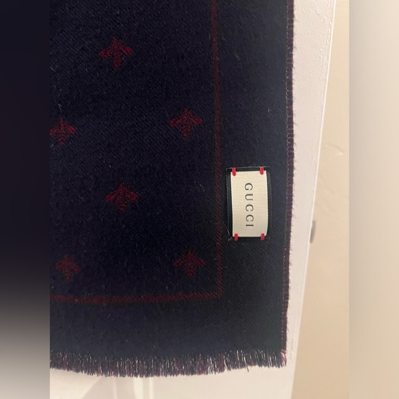 Gucci Scarf - Picture 2 of 8